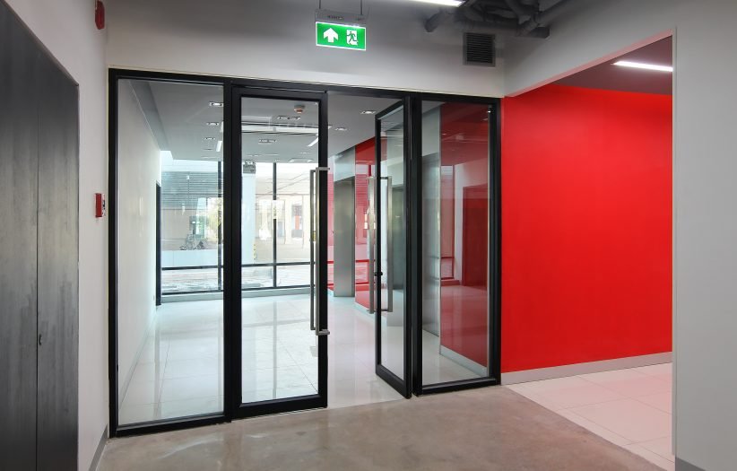 Fire rated glass